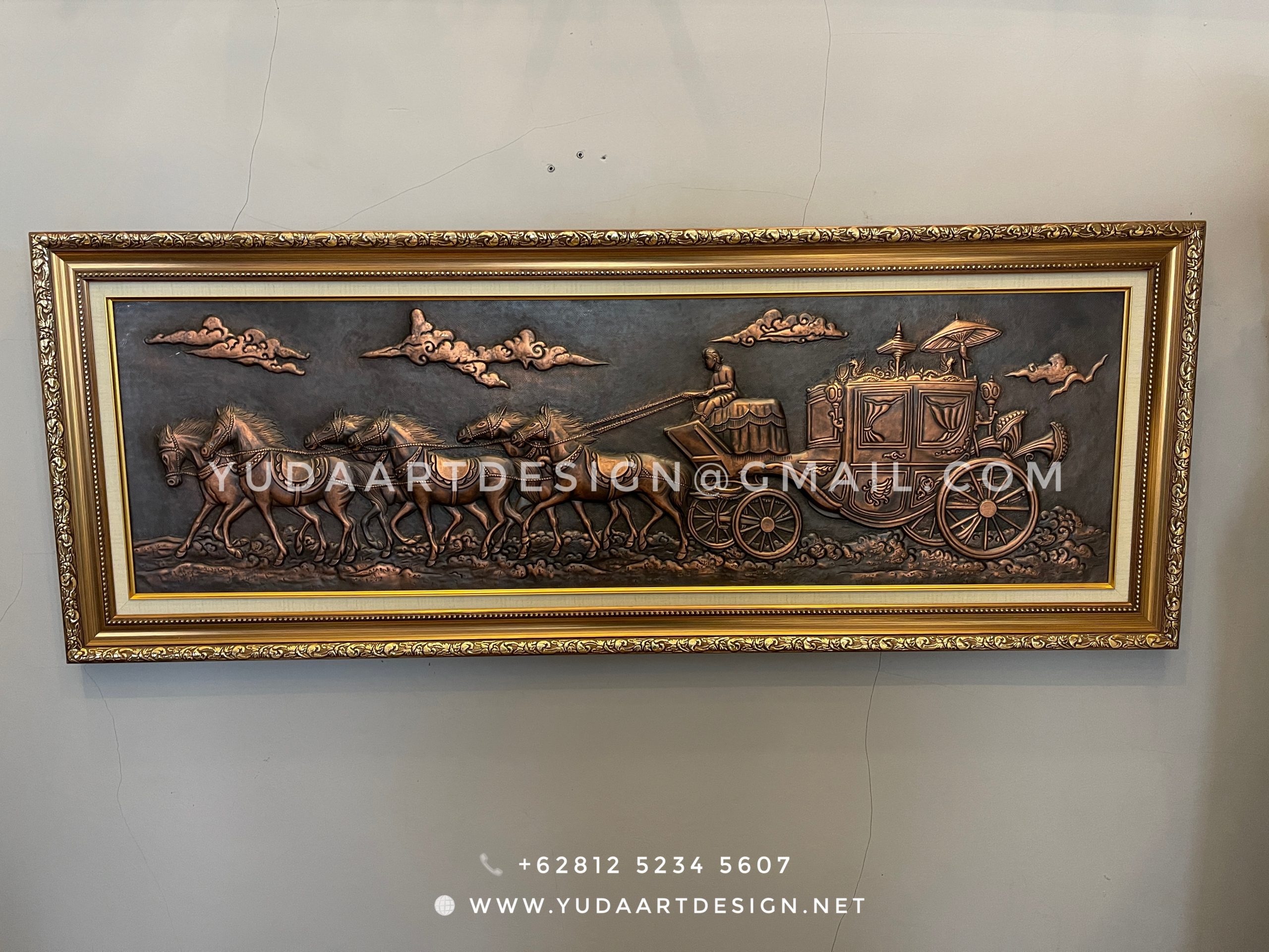 Jasa Pembuatan Relief Tembaga Kuningan Kustom (Skala Kecil & Besar, Ukiran Handmade Presisi, Semua Tema: Kaligrafi, Figuratif, Flora)