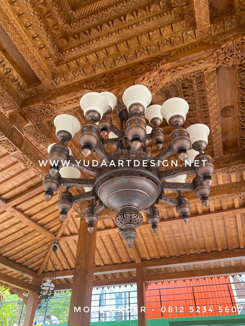 Lampu Gantung Tembaga Klasik Custom: Keindahan Abadi untuk Interior Mewah Anda