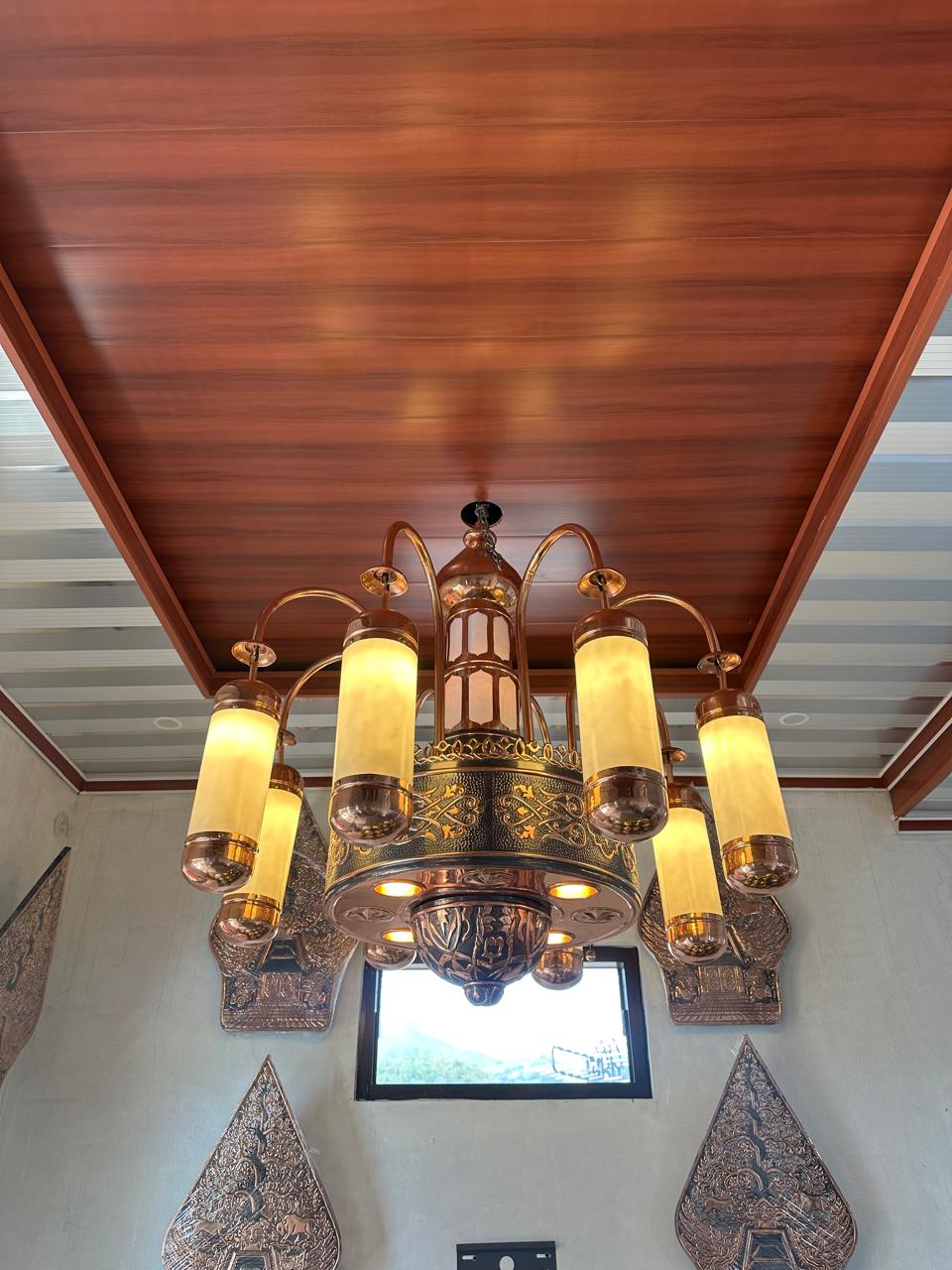 Lampu Gantung Masjid Tembaga Handmade Custom Order: Kehangatan Cahaya Rose Gold dan Keagungan Seni Tempa Tradisional Bekasi
